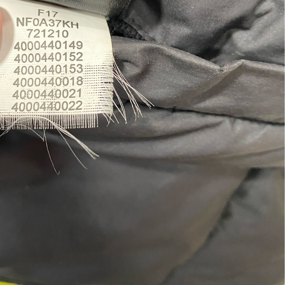 The North Face Black Neon Camo Reversible Puffer Jacket Boys XL Full Zip Coat - Picture 11 of 15